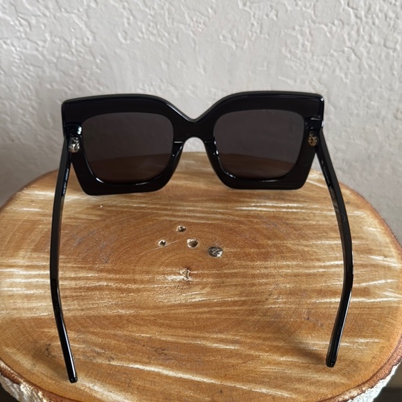 Black Geometric Sunglasses with Dark Lenses main image 6